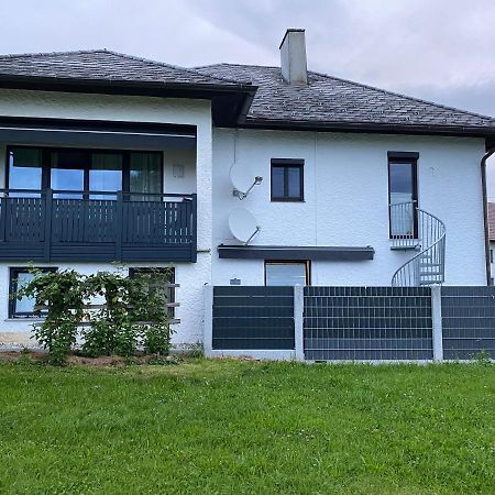 Wohnhaus City Sued Herzogsdorf Exterior foto