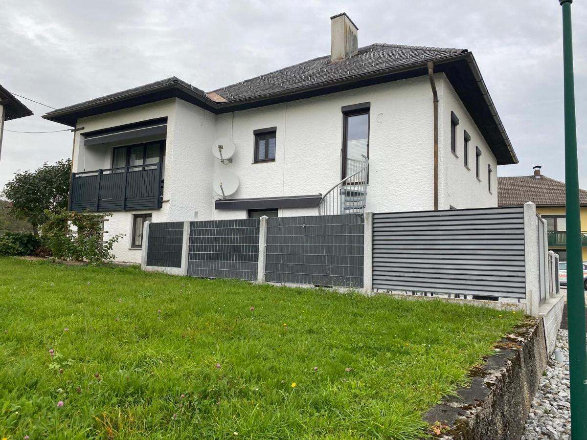 Wohnhaus City Sued Herzogsdorf Exterior foto